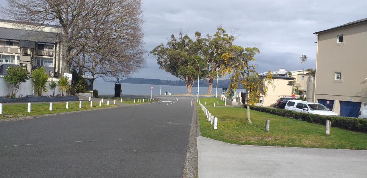Apartment Twelve Taupo Exterior foto